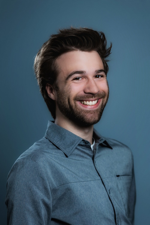 Eli Broemer headshot